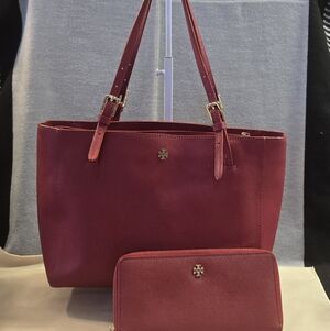 Tory Burch Red Tote and Wallet Set
Signs if wear. One handle paint pilled off